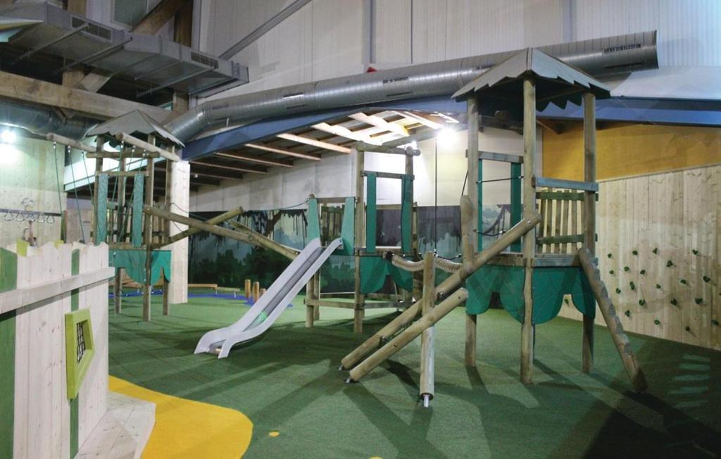 Het Familie Boshuisje - Vakantiewoning Op Prachtig Park Met Veel Faciliteiten Inc Ligbad Gramsbergen Eksteriør bilde