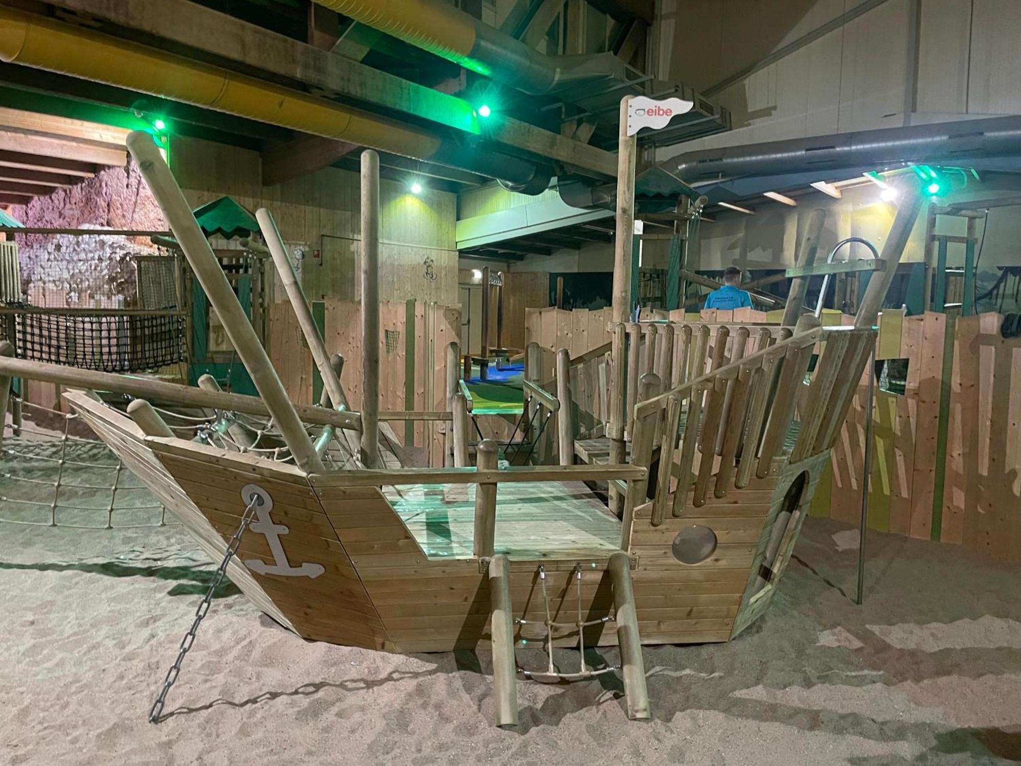 Het Familie Boshuisje - Vakantiewoning Op Prachtig Park Met Veel Faciliteiten Inc Ligbad Gramsbergen Eksteriør bilde